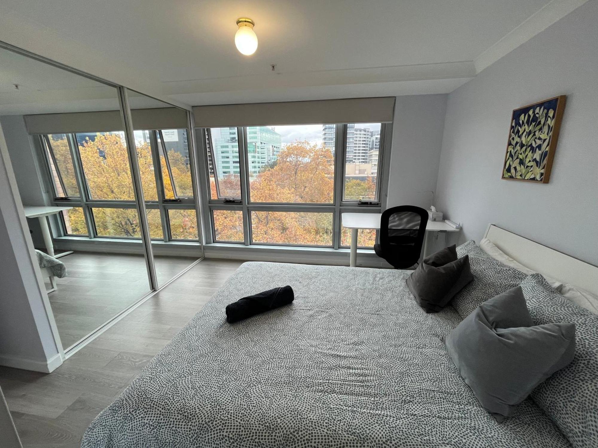Private Room With Ensuite In The Cbd Канбера Екстериор снимка